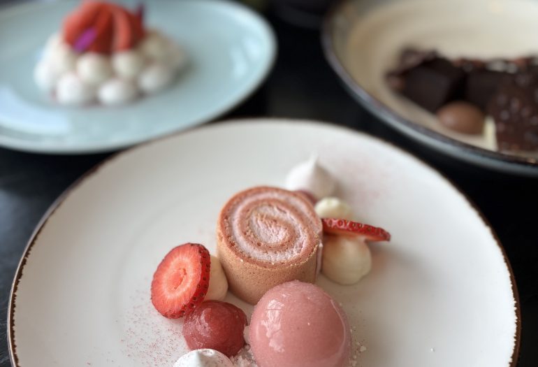 aura restaurant dessert